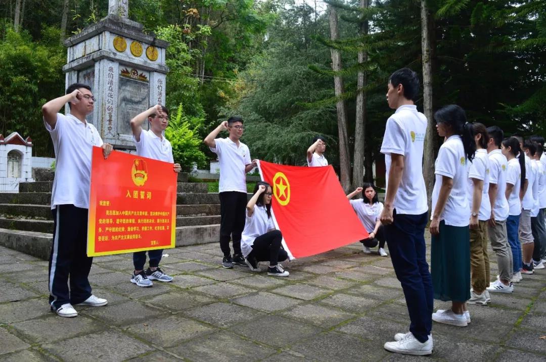 图片逃跑啦~